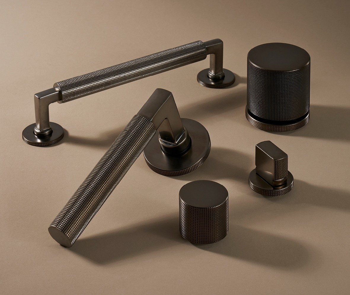 Gropius-inspired Precision Series 3